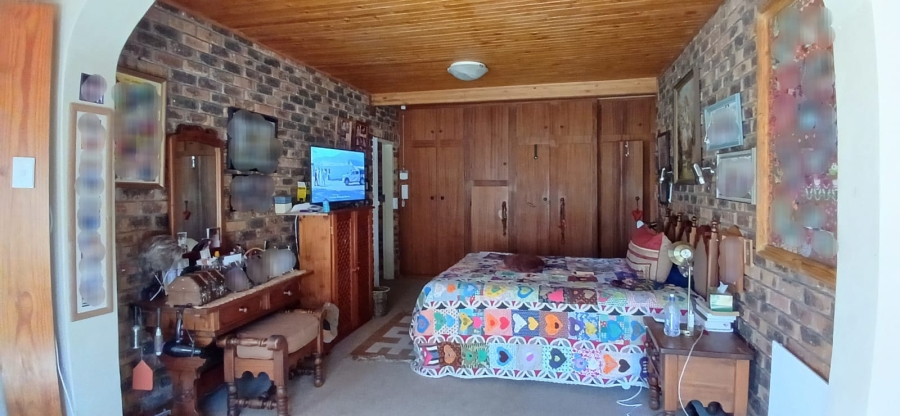 5 Bedroom Property for Sale in La Provance Free State